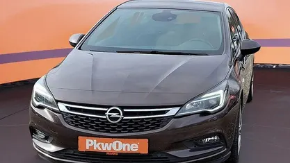 Gebraucht Opel Astra 125 PS (91 kW) 2017 Braun Limousine