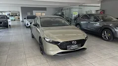 Grün Neu 2025 Mazda 3 Homura-Line Limousine | 27.799 € (Fairer Preis)