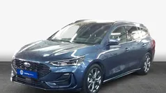 Blau Gebraucht 2024 Ford Focus ST-Line Kombi | 26.328 € (Guter Preis)
