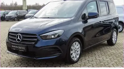 Usata Mercedes T180 Progressive 116 CV (85 kW) 2024 Blu Monovolume