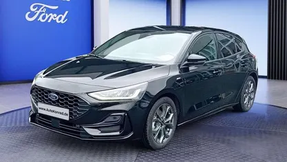 Gebraucht 2025 Ford Focus ST-Line X Limousine | 26.990 € (Guter Preis)