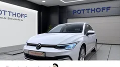 Gebraucht 2020 VW Golf VIII Life Limousine | 18.922 € (Fairer Preis)
