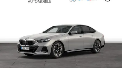 Gebraucht BMW 520 M Sport 197 PS (144 kW) 2025 Oxidgrau metallic metallic Limousine