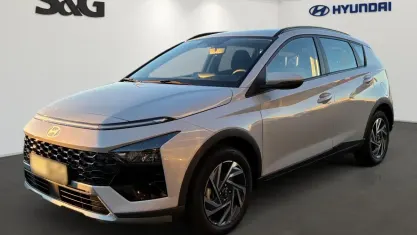 Neu Hyundai Bayon Trend 101 PS (74 kW) 2025 Mic (grau SUV