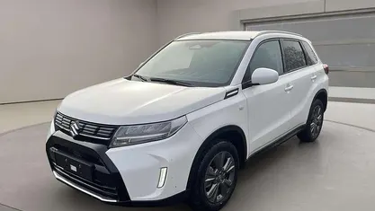 Weiss Neu 2025 Suzuki Vitara Comfort SUV | 24.250 € (Superpreis)