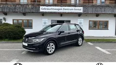 Deep black perleffekt Gebraucht 2021 VW Tiguan Elegance SUV | 26.900 € (Fairer Preis)