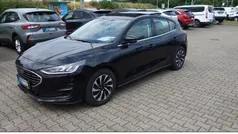 Schwarz Gebraucht 2024 Ford Focus Titanium Limousine | 23.977 € (Fairer Preis)