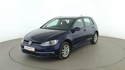 Gebraucht VW Golf VII Comfortline 2018 Blau Limousine