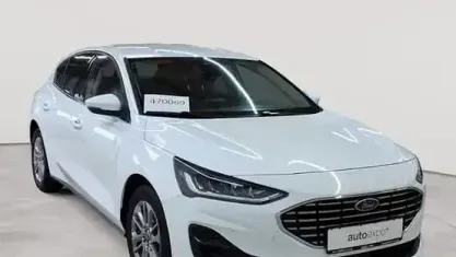 Gebraucht Ford Focus Titanium 125 PS (91 kW) 2023 Weiß Limousine