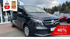 Lackfarbe graphitgrau me.../gr Gebraucht 2023 Mercedes V220 Van / Kleinbus | 53.990 € (Fairer Preis)