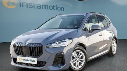 Gebraucht BMW 220 Active Tourer 170 PS (125 kW) 2025 Grau Van / Kleinbus