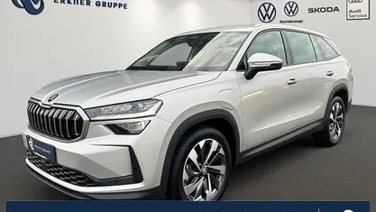 Brillantsilber metallic Gebraucht 2025 Skoda Kodiaq Selection SUV | 45.450 € (Superpreis)