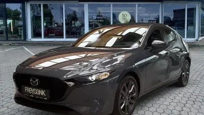 Neu Mazda 3 Center-Line 140 PS (102 kW) 2026 Polymetal gray