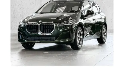 Gebraucht 2025 BMW 218 Van / Kleinbus | 37.900 € (Fairer Preis)