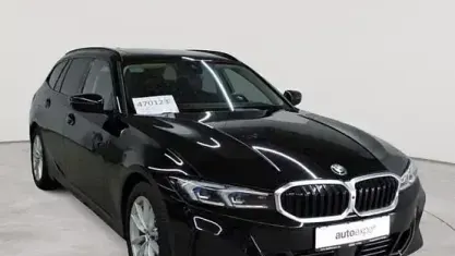 Gebraucht BMW 320 Sport Line 190 PS (139 kW) 2023 Schwarz uni Kombi