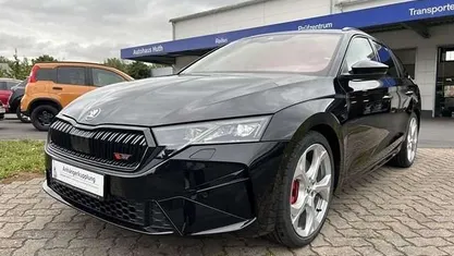 Schwarzmagic perleffekt Neu 2025 Skoda Octavia RS Kombi | 41.990 € (Fairer Preis)