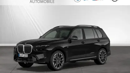 Gebraucht BMW X7 M Sport 352 PS (258 kW) 2025 Saphirschwarz metallic SUV