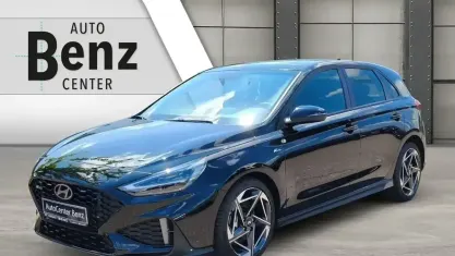 Neu Hyundai i30 N Line 150 PS (110 kW) 2026 Schwarz Limousine