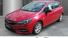 Chili rot/kardio rot Gebraucht 2022 Opel Astra Edition Limousine | 14.950 € (Superpreis)
