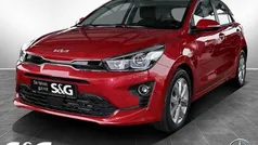 (beg) signalrot met. Gebraucht 2022 Kia Rio Limousine | 13.970 € (Guter Preis)