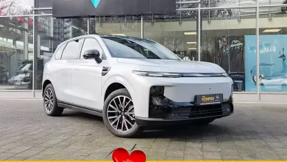 Neu Leapmotor B10 160 kW (218 PS) 2026 Silber SUV
