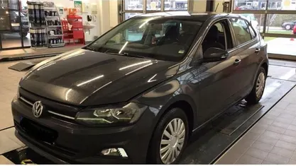 Grau Gebraucht 2019 VW Polo Comfortline Kleinwagen | 13.985 € (Fairer Preis)