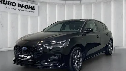 Schwarz Gebraucht 2022 Ford Focus ST-Line Limousine | 19.690 € (Fairer Preis)