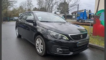 Gebraucht Peugeot 308 SW Active 131 PS (96 kW) 2019 Kombi