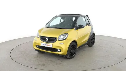 Schwarz Gebraucht 2019 Smart ForTwo Cabrio Basis Cabrio | 17.830 € (Fairer Preis)
