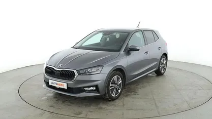 Grau Gebraucht 2021 Skoda Fabia Ambition Kleinwagen | 16.640 € (Fairer Preis)