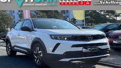 Jade weiß / schwarz Gebraucht 2023 Opel Mokka-e Elegance SUV | 20.790 € (Fairer Preis)