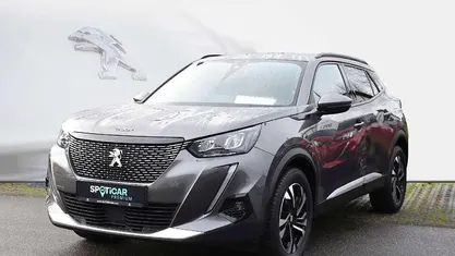 Grau Gebraucht 2021 Peugeot 2008 Allure SUV | 18.990 € (Fairer Preis)