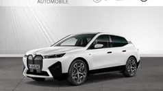 Mineralweiss Gebraucht 2023 BMW iX SUV | 84.800 € (Fairer Preis)