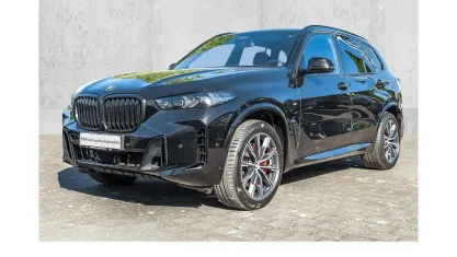 Używany BMW X5 M Sport 286 KM (210 kW) 2025 Czarny SUV