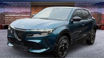 Gebraucht 2025 Alfa Romeo Junior Ti SUV | 33.750 € (Fairer Preis)