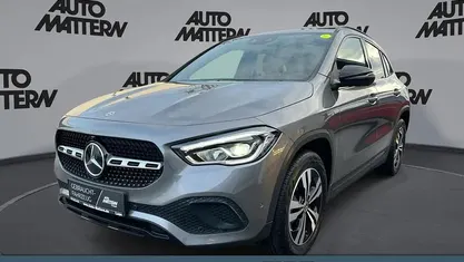 Gebraucht Mercedes GLA200 Progressive 163 PS (119 kW) 2021 SUV
