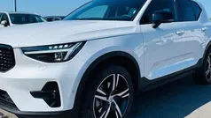 Weiß Gebraucht 2024 Volvo XC40 Plus SUV | 38.490 € (Fairer Preis)
