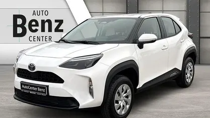 Neu Toyota Yaris Cross Business Edition 116 PS (85 kW) 2025 Weiß SUV