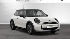 Nanuq white Gebraucht 2024 Mini Cooper Kleinwagen | 26.499 € (Superpreis)