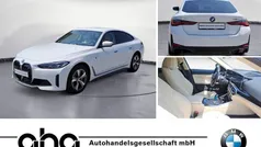 Weiß Gebraucht 2023 BMW i4 Sport Line Limousine | 39.930 € (Fairer Preis)