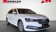 Moonweiss metallic Gebraucht 2022 Skoda Superb Style Kombi | 29.930 € (Fairer Preis)