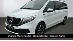 Weiß Gebraucht 2022 Mercedes EQV300 Van / Kleinbus | 44.950 € (Fairer Preis)