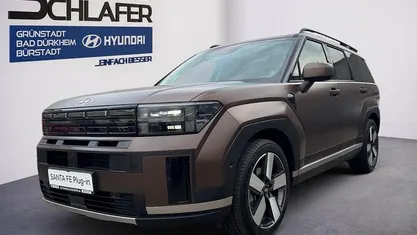 Braun Gebraucht 2025 Hyundai Santa Fe Signature SUV | 45.880 € (Superpreis)