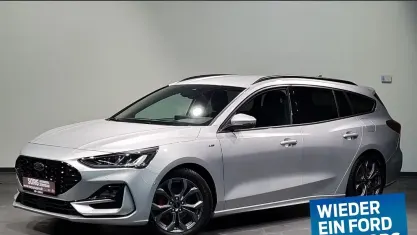 Gebraucht Ford Focus ST-Line X 116 PS (85 kW) 2025 Silber, moondust silver metallic Kombi
