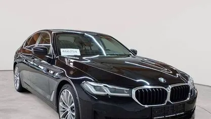 Gebraucht BMW 540 Sport Line 340 PS (250 kW) 2023 Schwarz uni Limousine