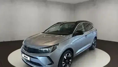 Gebraucht Opel Grandland X Elegance 224 PS (164 kW) 2023 Quarz silber (m2) SUV