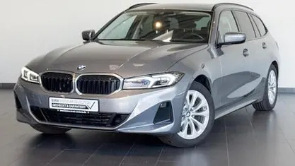 Gebraucht BMW 320 Sport Line 184 PS (135 kW) 2023 Kombi