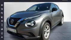 Grau Gebraucht 2022 Nissan Juke N-Connecta SUV | 18.940 € (Fairer Preis)