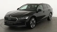 Onyx schwarz metallic Gebraucht 2024 Skoda Superb Selection Kombi | 41.495 € (Superpreis)