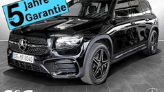 Mercedes GLB220